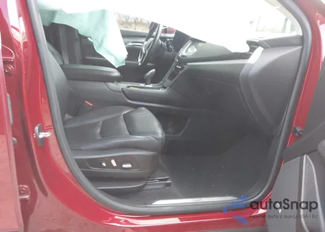 2017 Cadillac Xt5 Luxury z USA, uszkodzony, nr VIN 1GYKNBRS0HZ177577